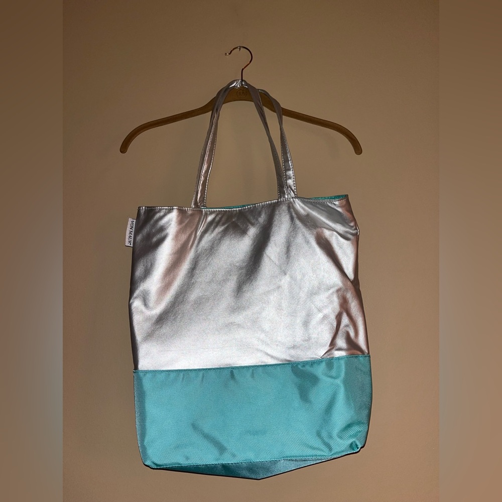 VON MAUR tote bag